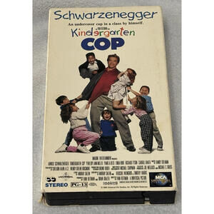 Kindergarten Cop VHS (1991) Arnold Schwarzenegger || pre-owned